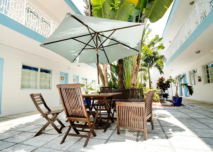 Aqua Hotel & Suites