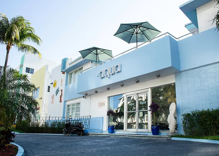 Aqua Hotel & Suites
